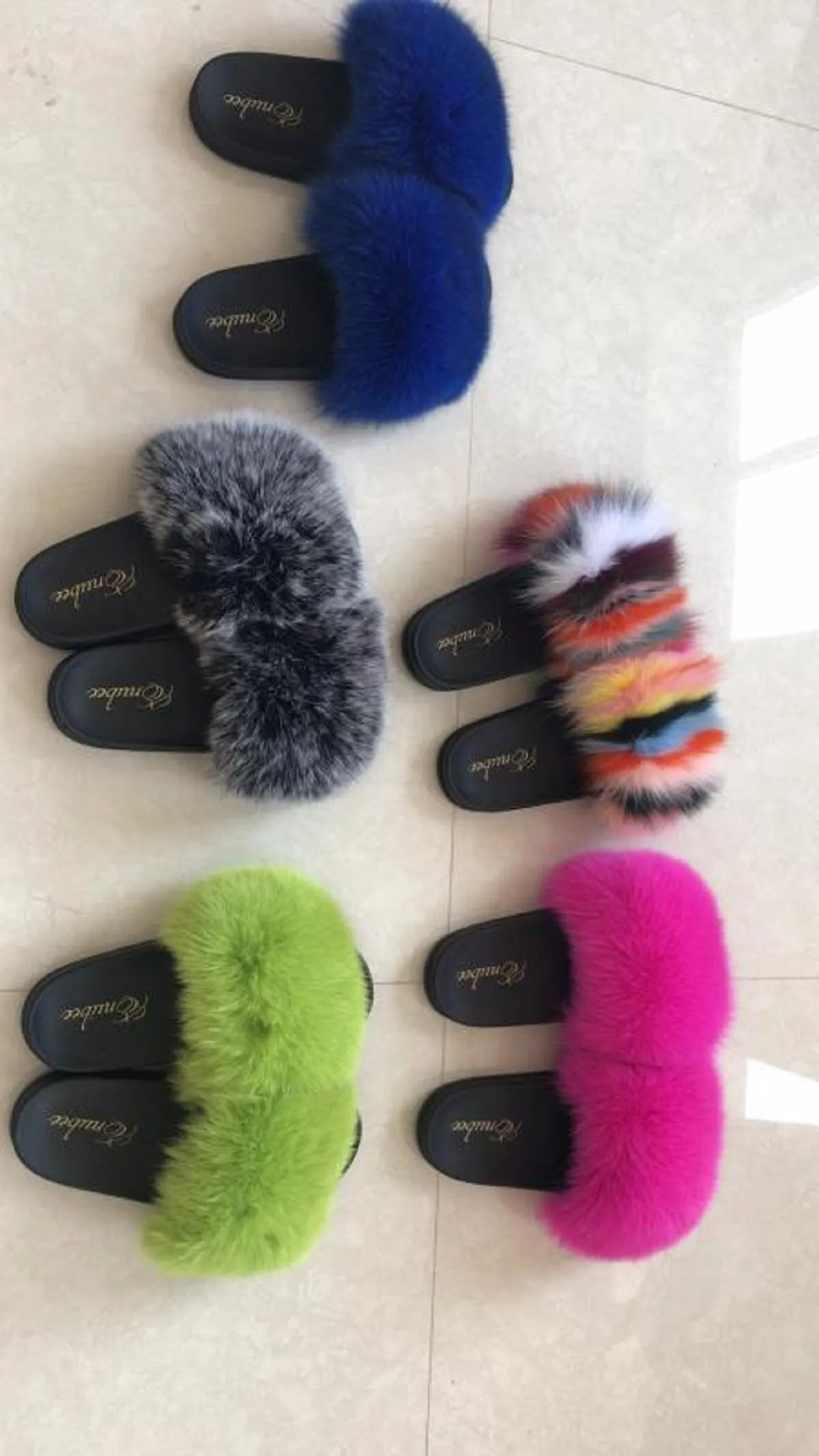 100% Fur Slippers Black