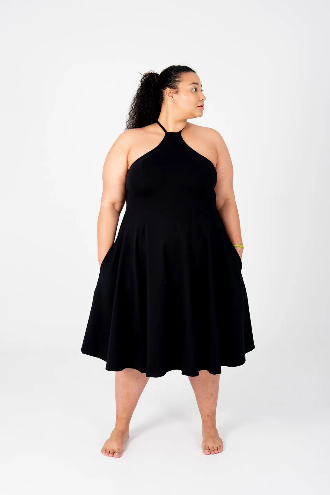 Asri Point Neck Midi Dress in Black