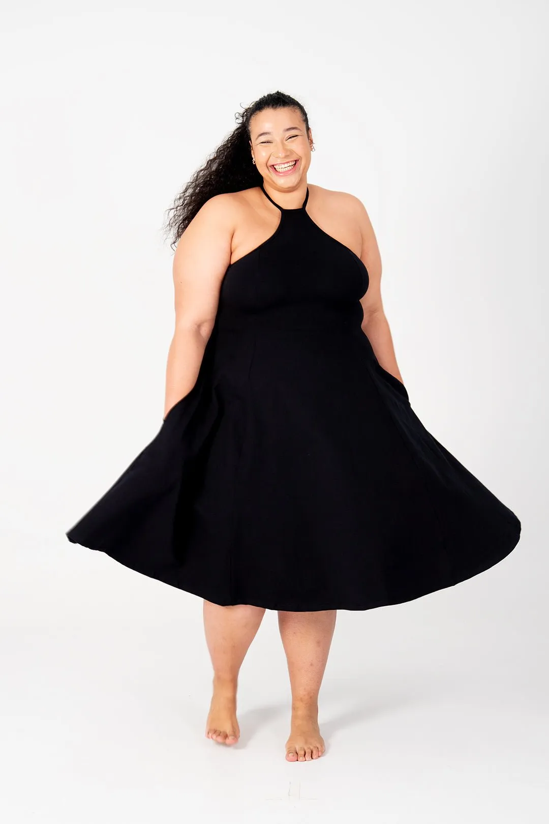 Asri Point Neck Midi Dress in Black