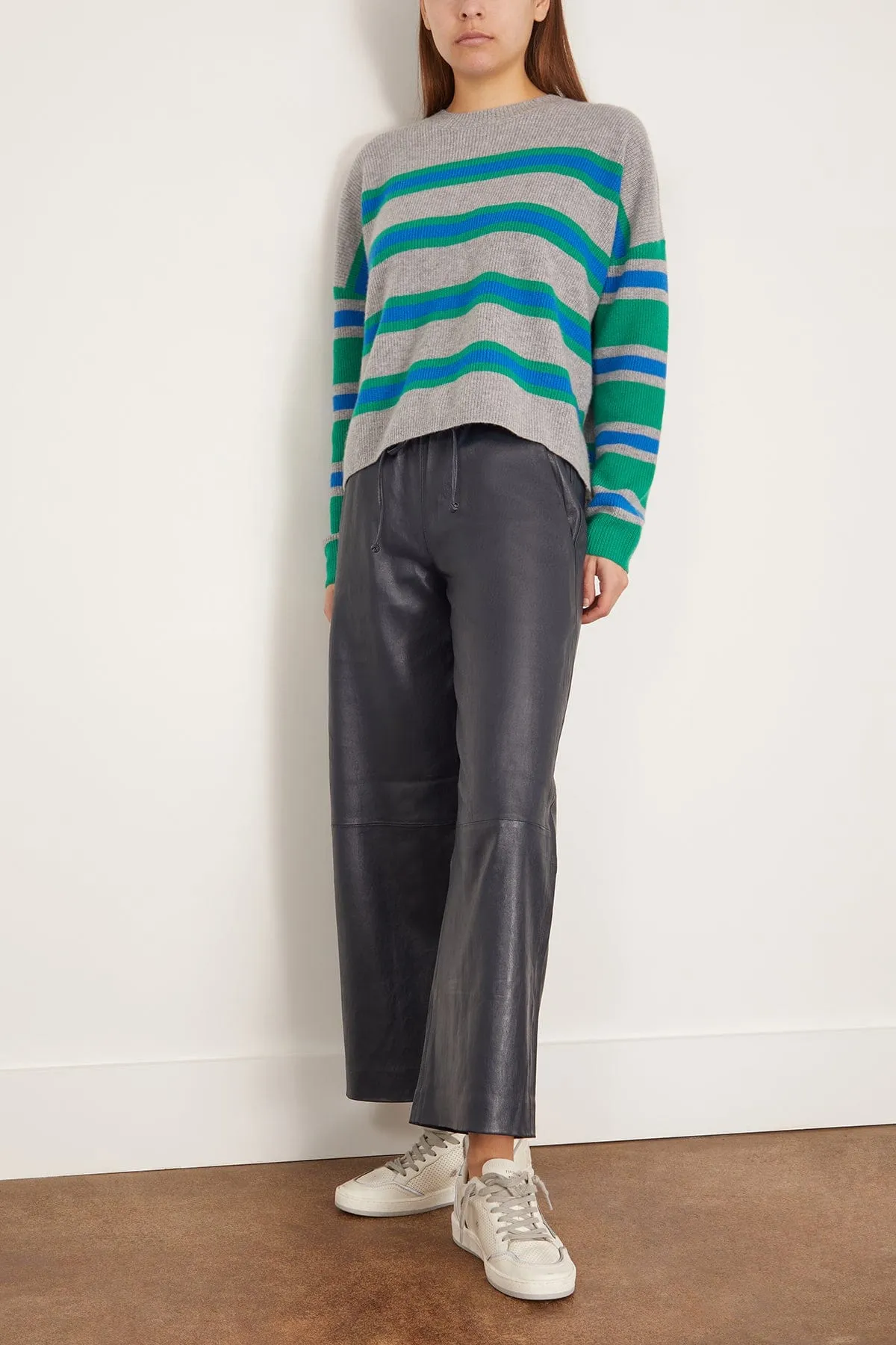 Cropped Baggy Pants in Midnight