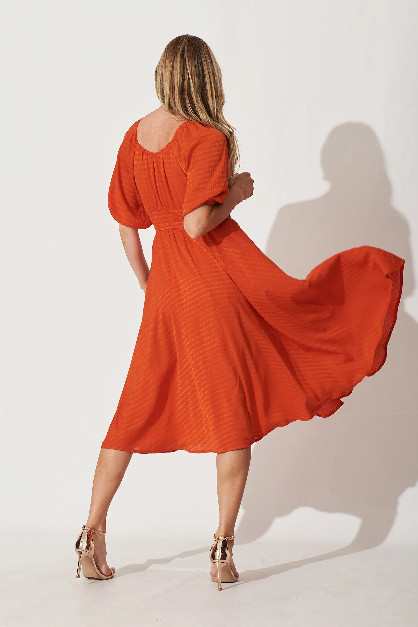 Darling Cove Midi Dress In Tangerine