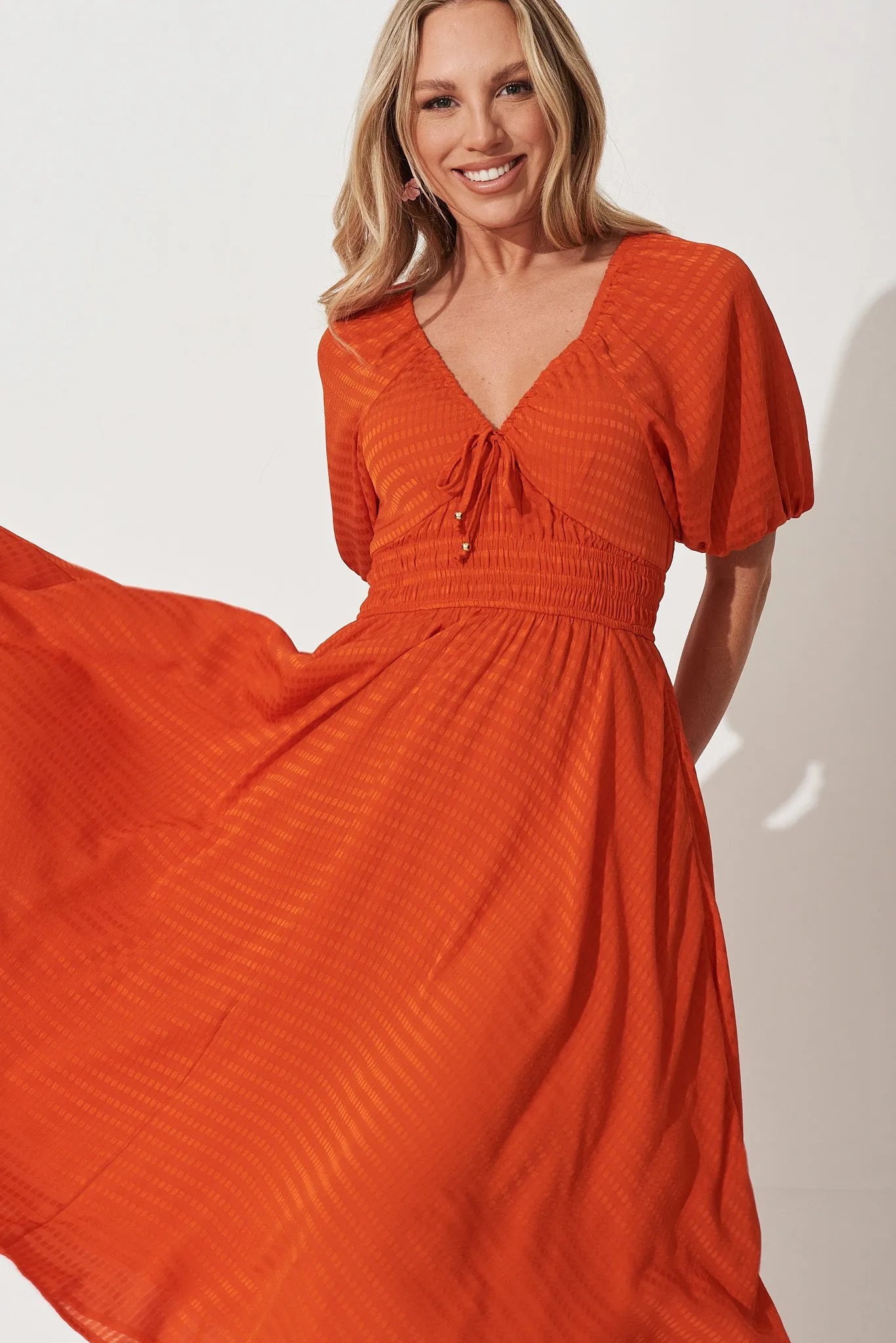 Darling Cove Midi Dress In Tangerine