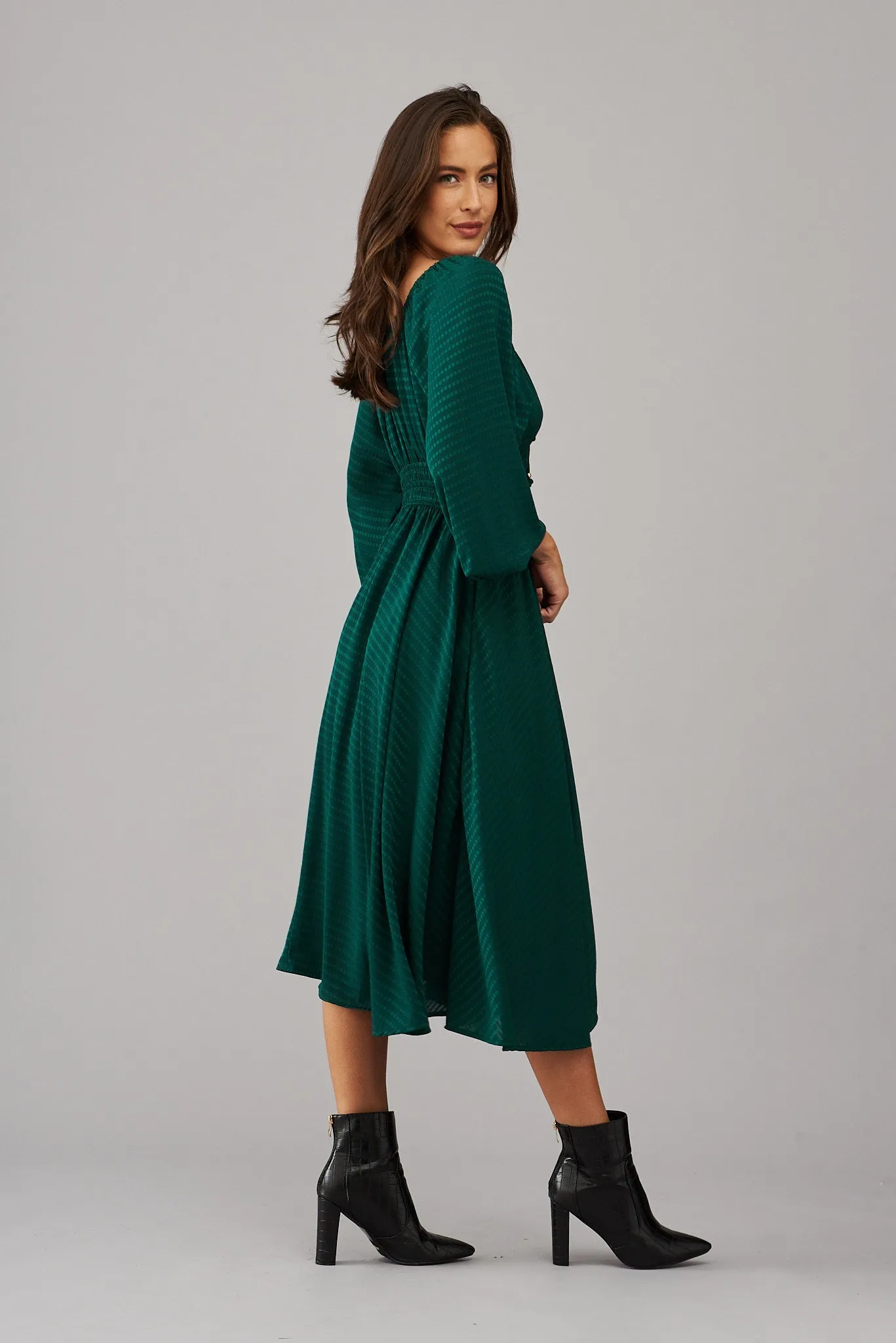 Darling Point Midi Dress In Emerald