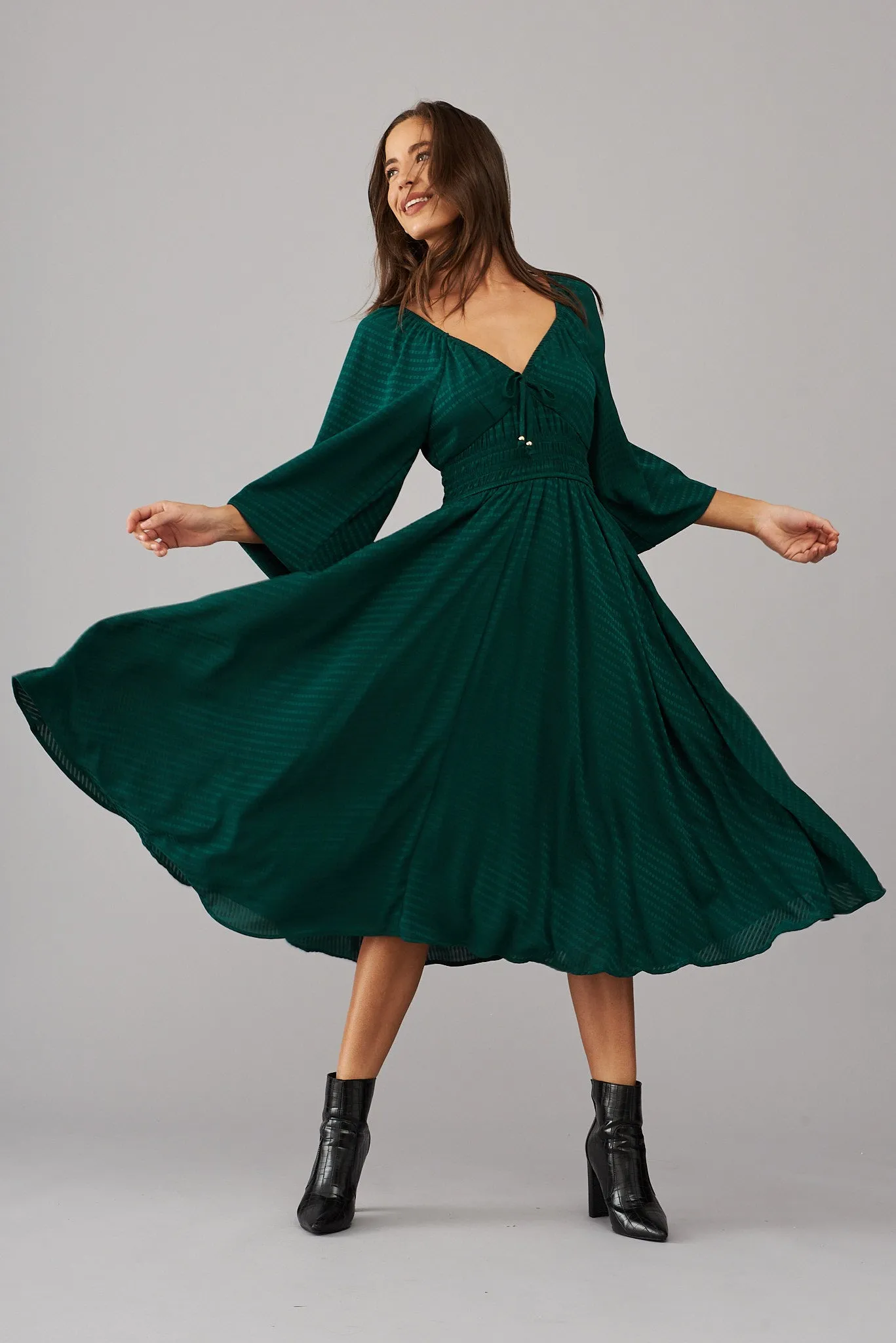 Darling Point Midi Dress In Emerald