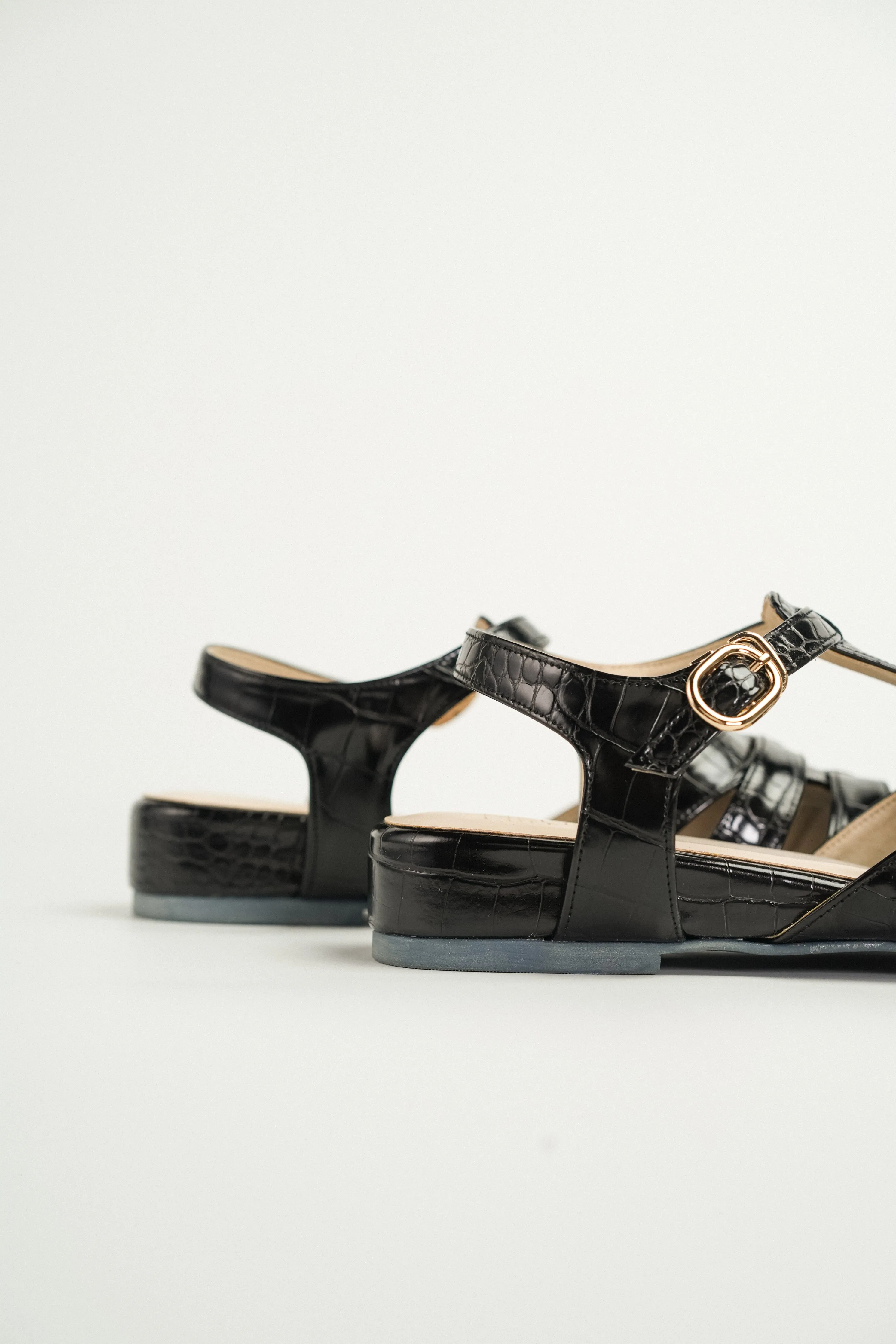 Fisherman Cage Sandals (Black Croc)