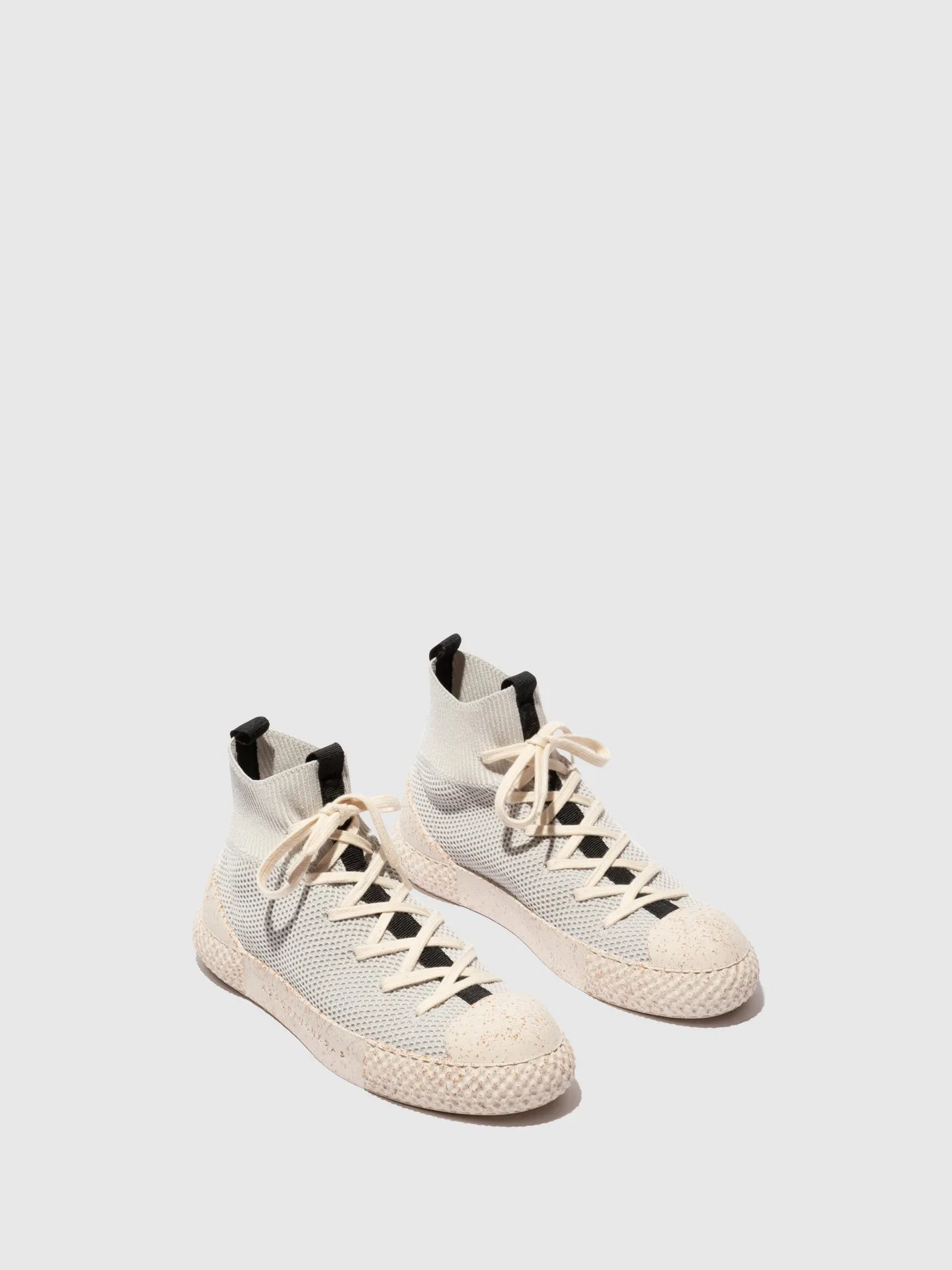 Hi-Top Trainers TRIP 1 OFFWHITE