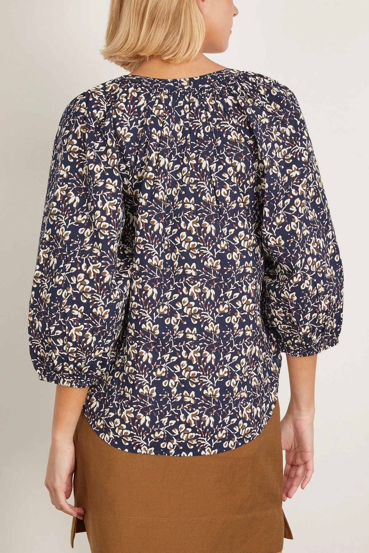 Mitte Top in Mira Floral Navy