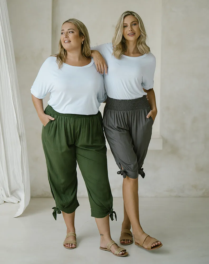 Peace Out Pants - Olive