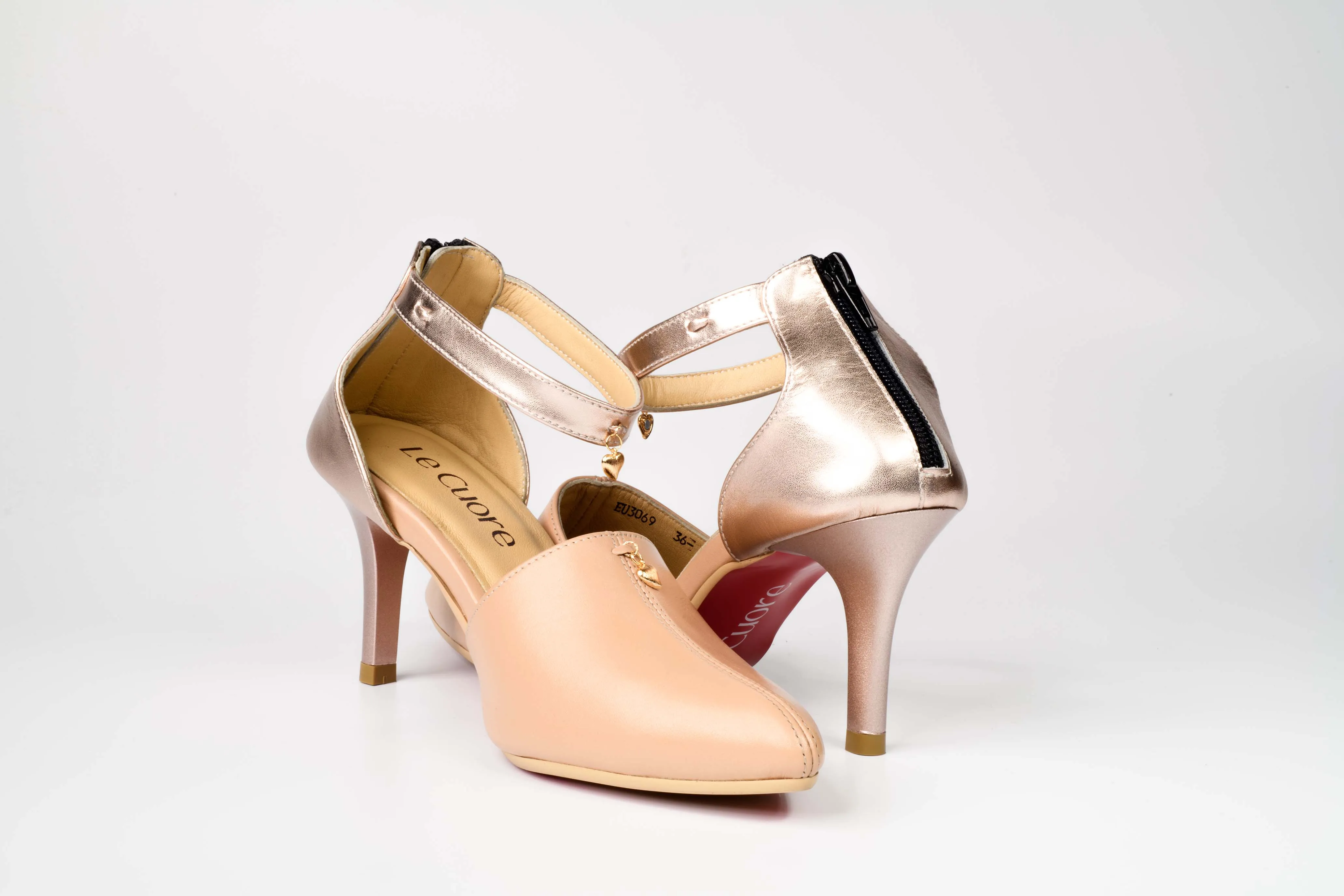 Shoeful Glam: Priscilla
