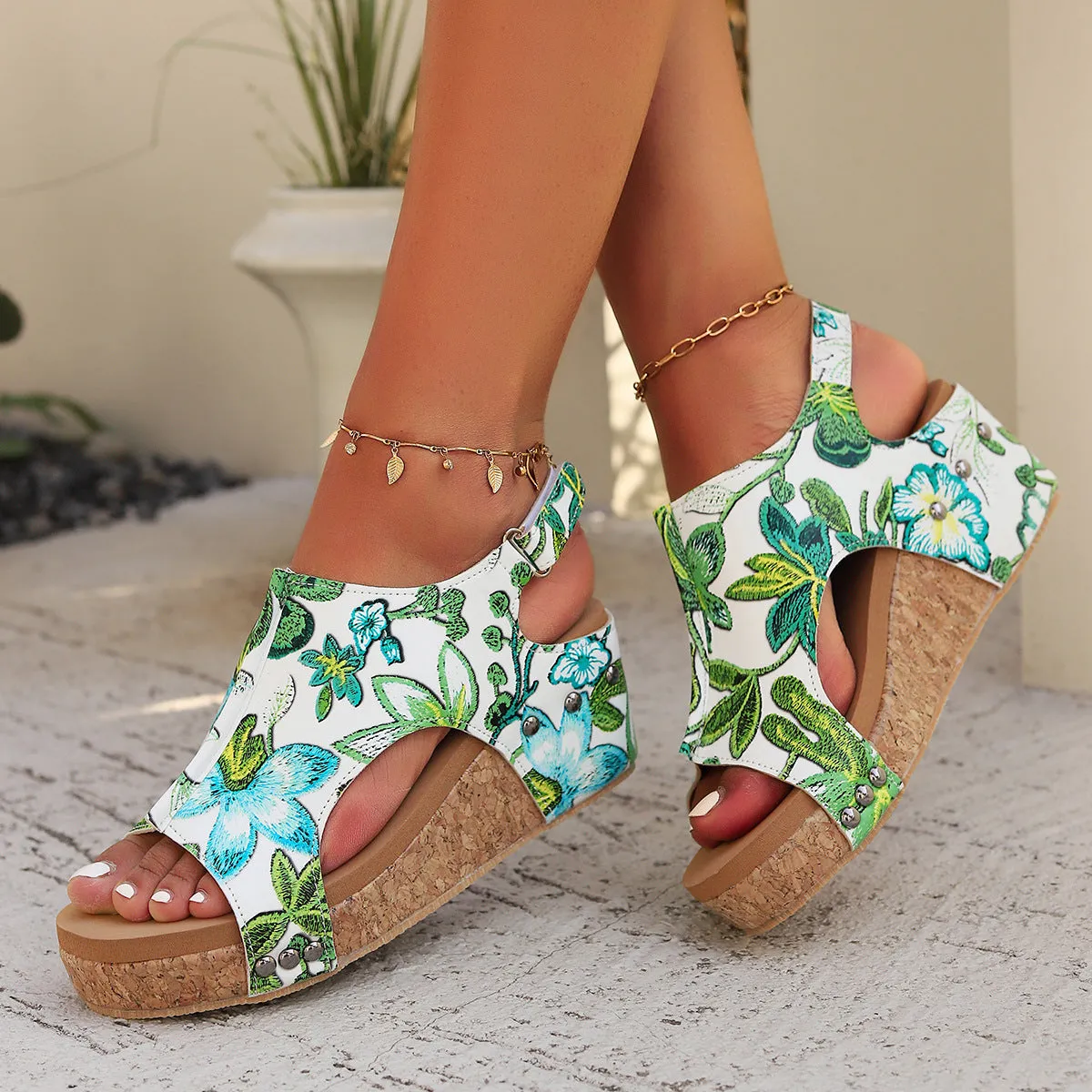Sofía Bloom Platform Sandals