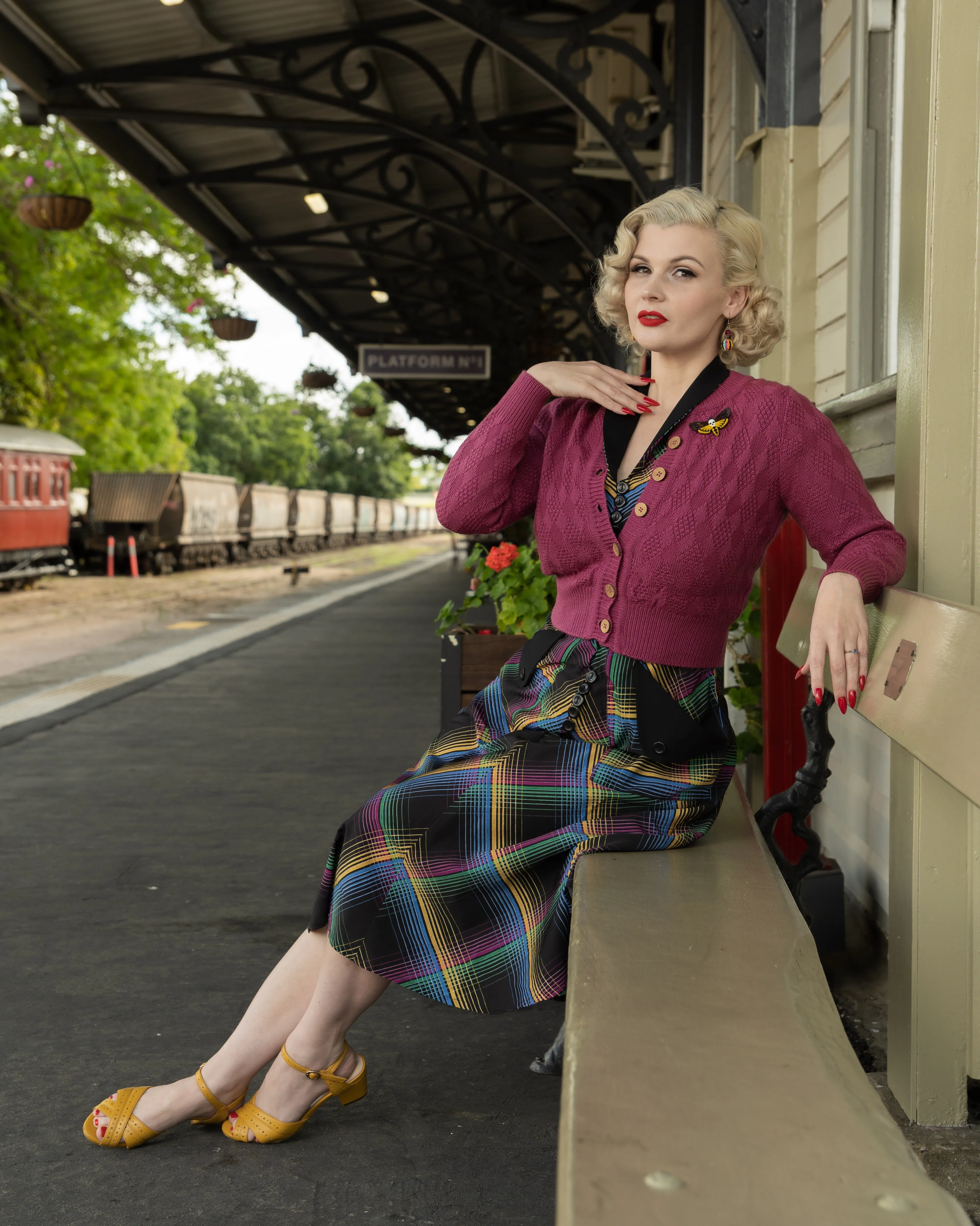 The "Sandra" Textured Diamond Knit Cardigan in Fuchsia Pink, 1940s & 50s Vintage Style