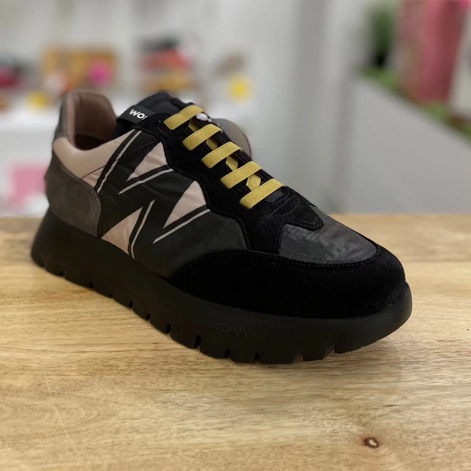 Wonders A-2452-T Ladies Spanish Black & Cream Leather & Textile Elasticated Trainers